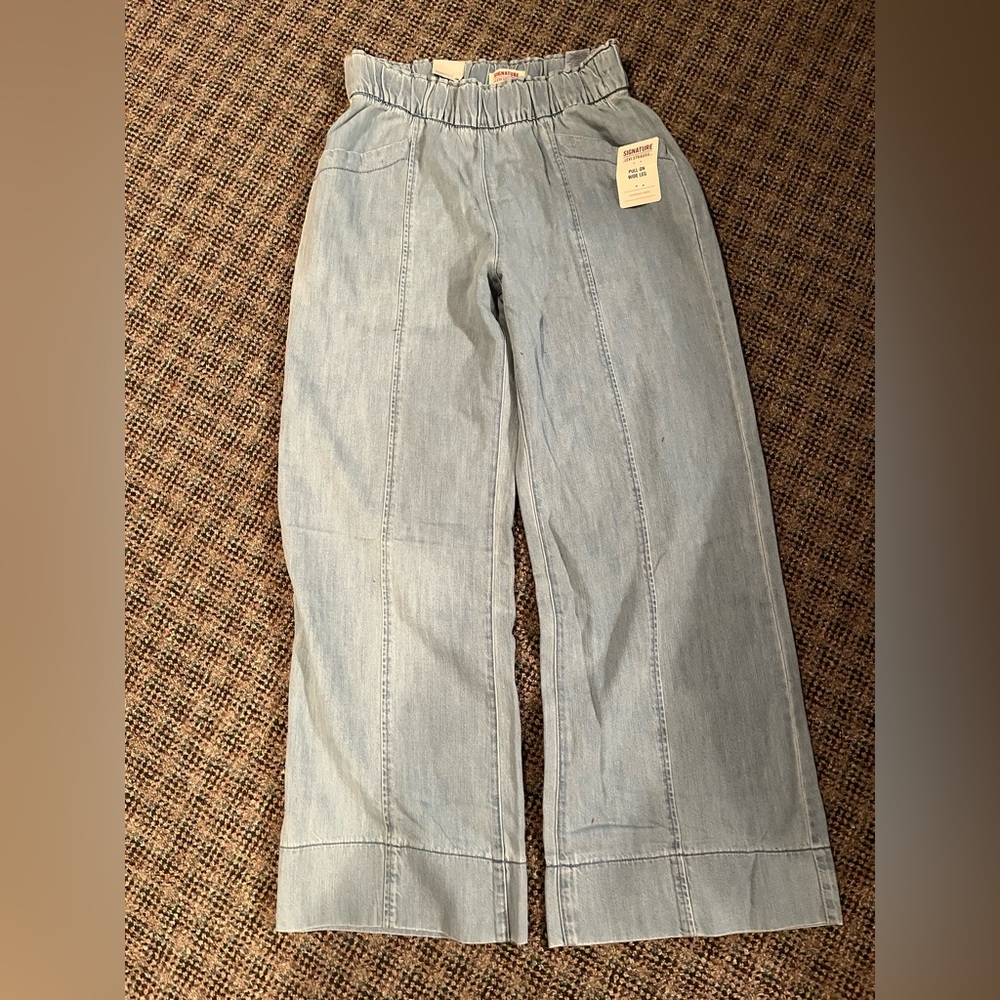 Levi Strauss pull on jeans